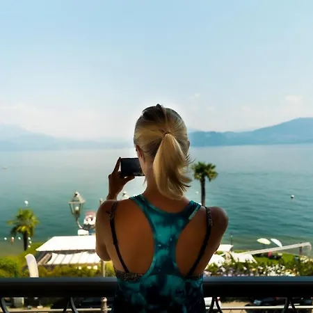 Casa E Vela Lejlighedshotel Oggebbio