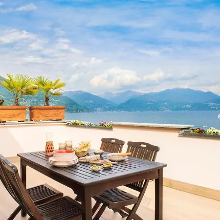 Casa E Vela 오게비오