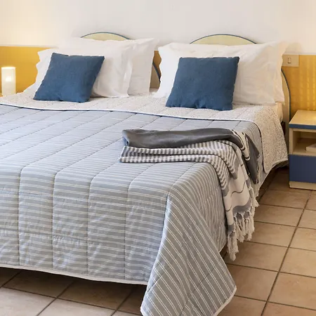 מלון דירות Casa E Vela 3*