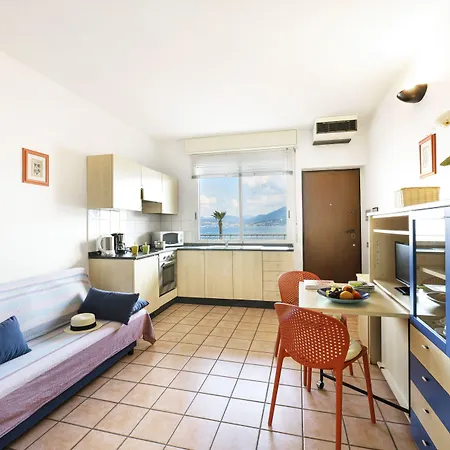 Apart-hotel Casa E Vela Oggebbio