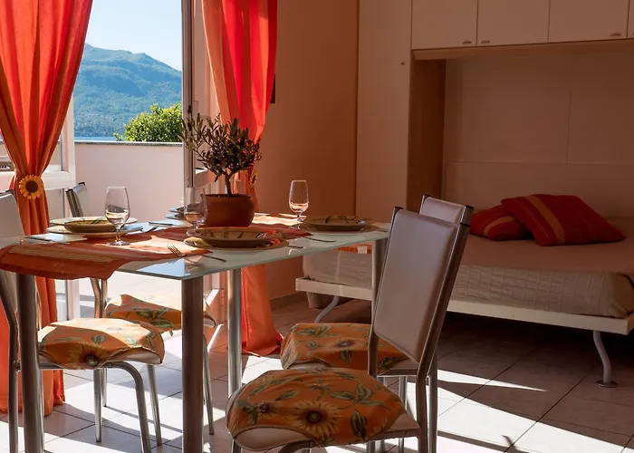 Casa E Vela Apart-hotel Oggebbio